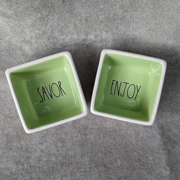 RAE DUNN Artisan Collection By Magenta Savor Enjoy 3" Square Dipping Bowls White - Picture 8 of 9